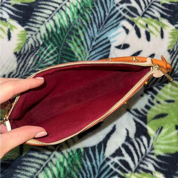 AUTHENTIC LOUIS VUITTON BAG - Picture 6 of 8